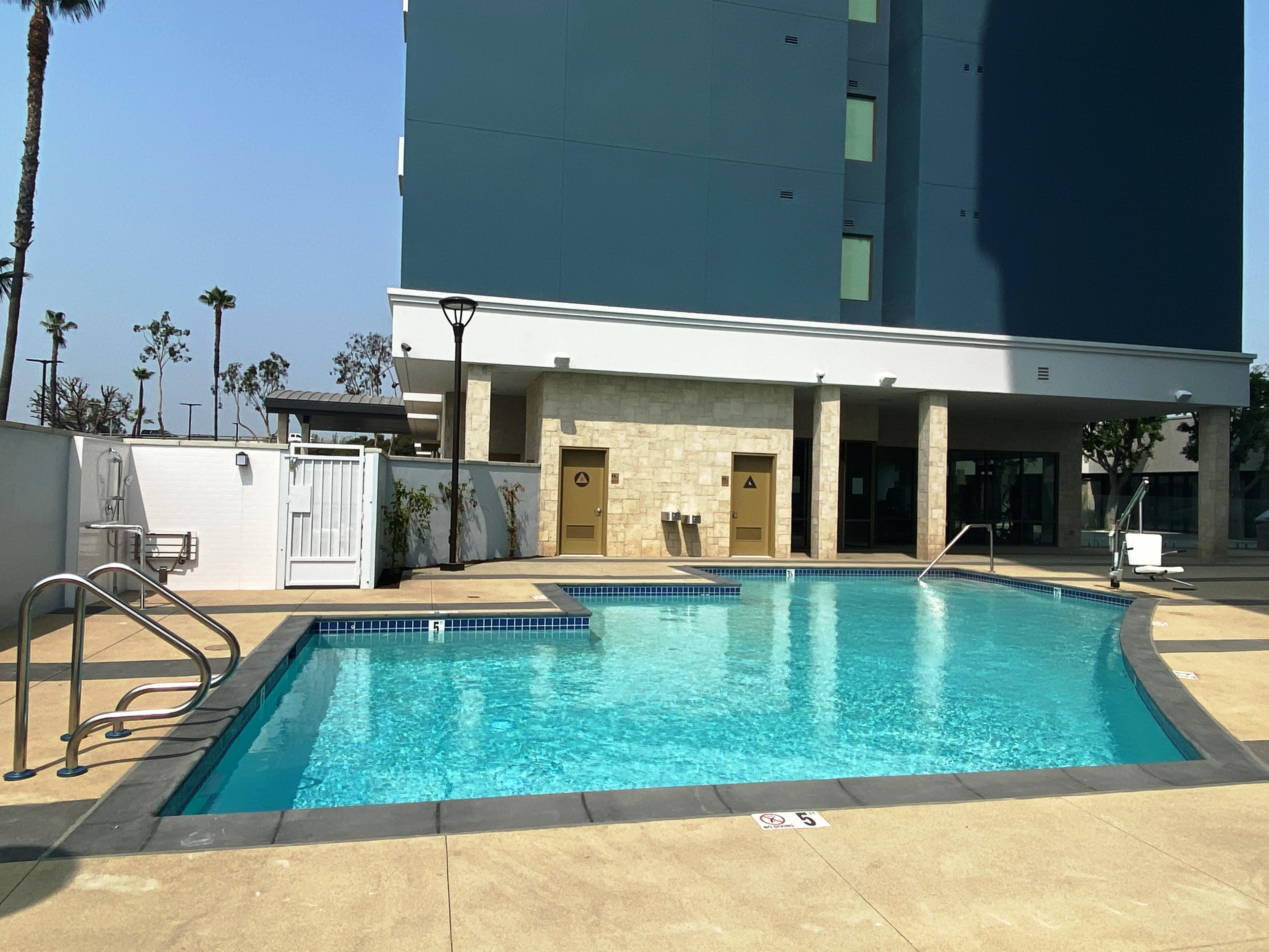 Staybridge Suites Long Beach Exterior photo